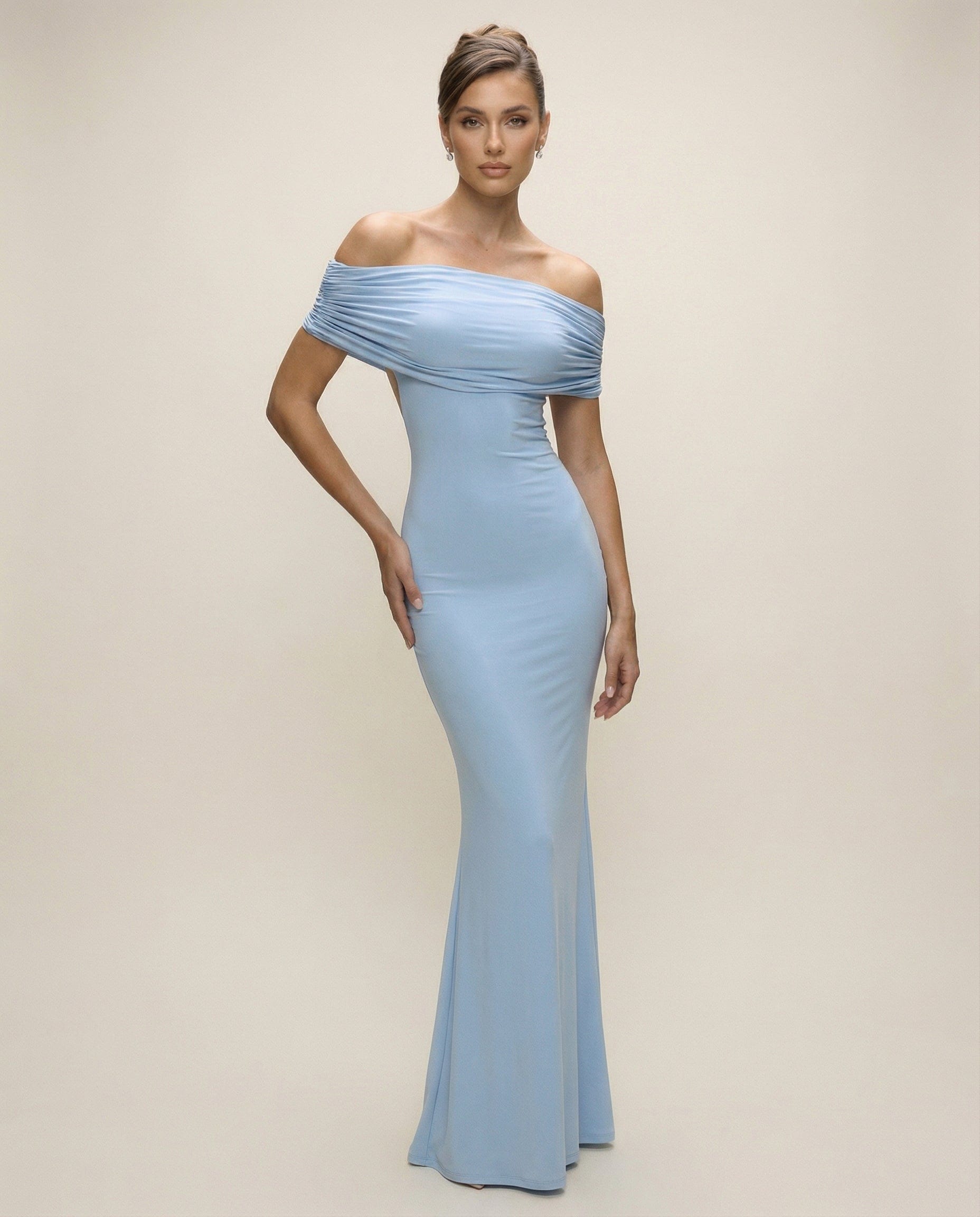 Cloud Wear LIVIA - Długa Elegancka Sukienka Hiszpanka z Odkrytymi Plecami Niebieski