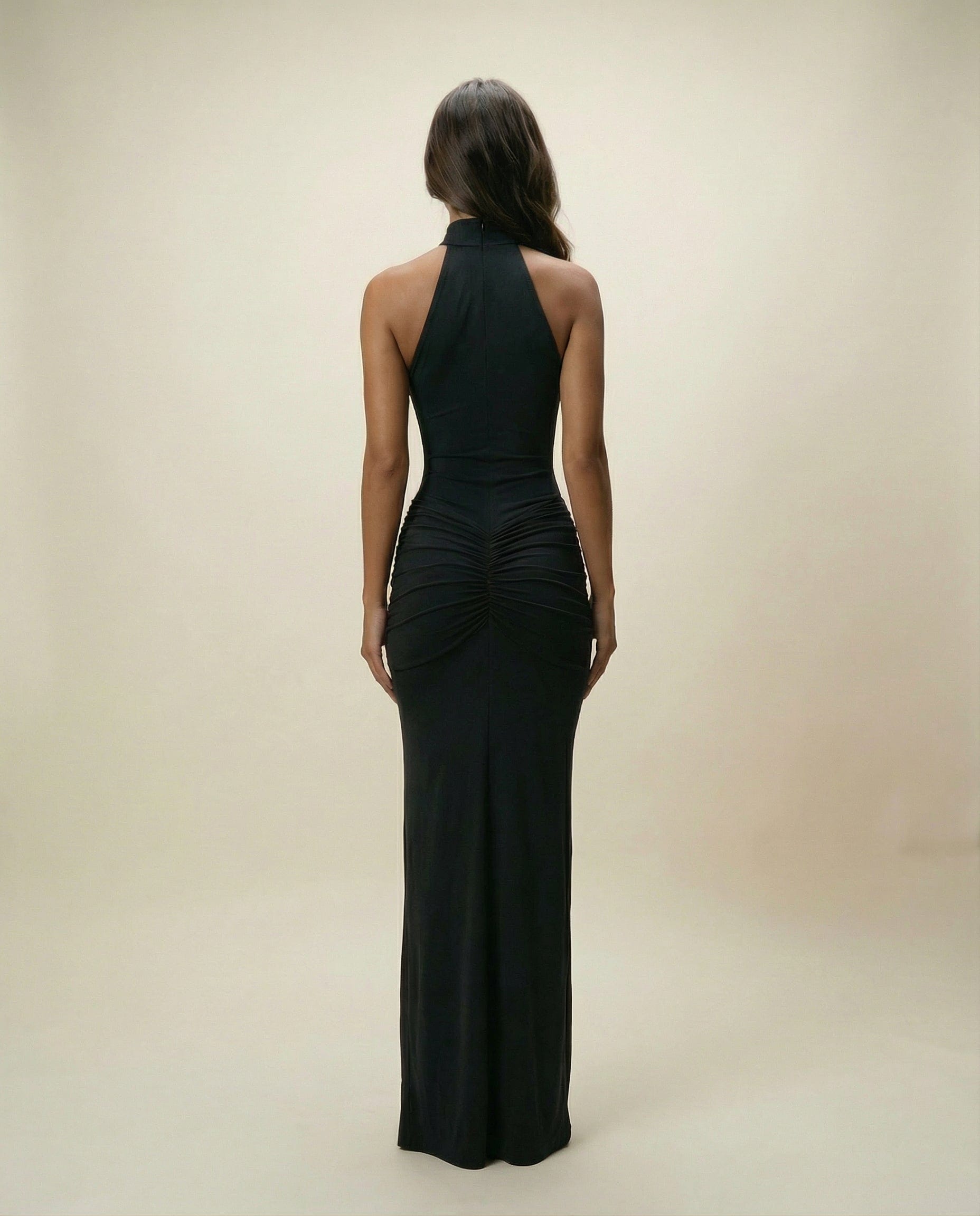 Cloud Wear SERENA – Sukienka Maxi z Marszczeniem i Zabudowaną Górą Czarny