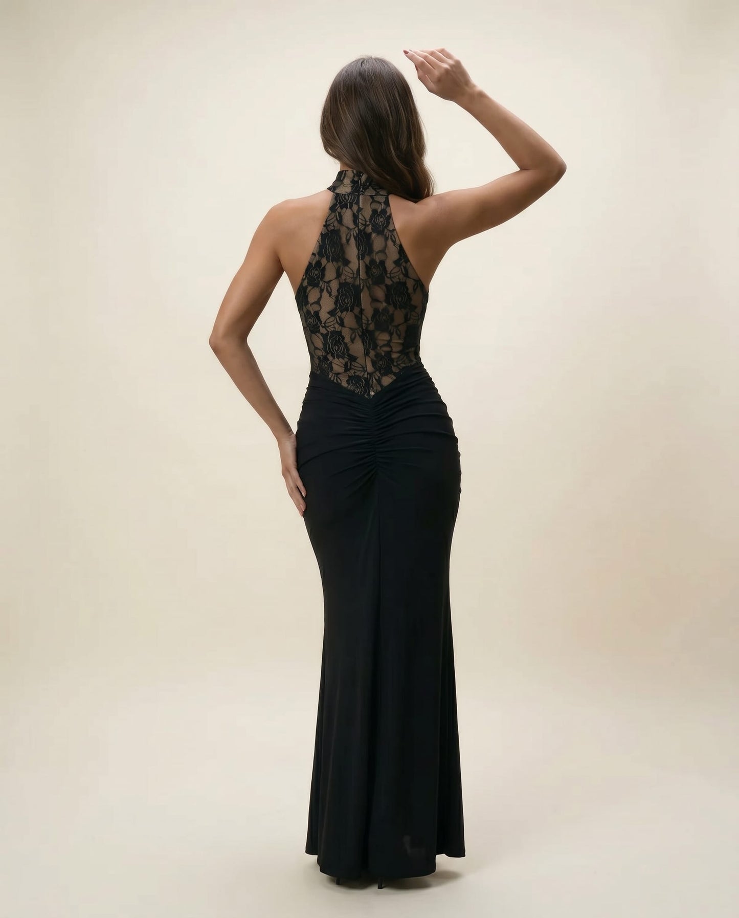 Cloud Wear SERENA – Sukienka Maxi z Marszczeniem i Zabudowaną Górą z Koronki